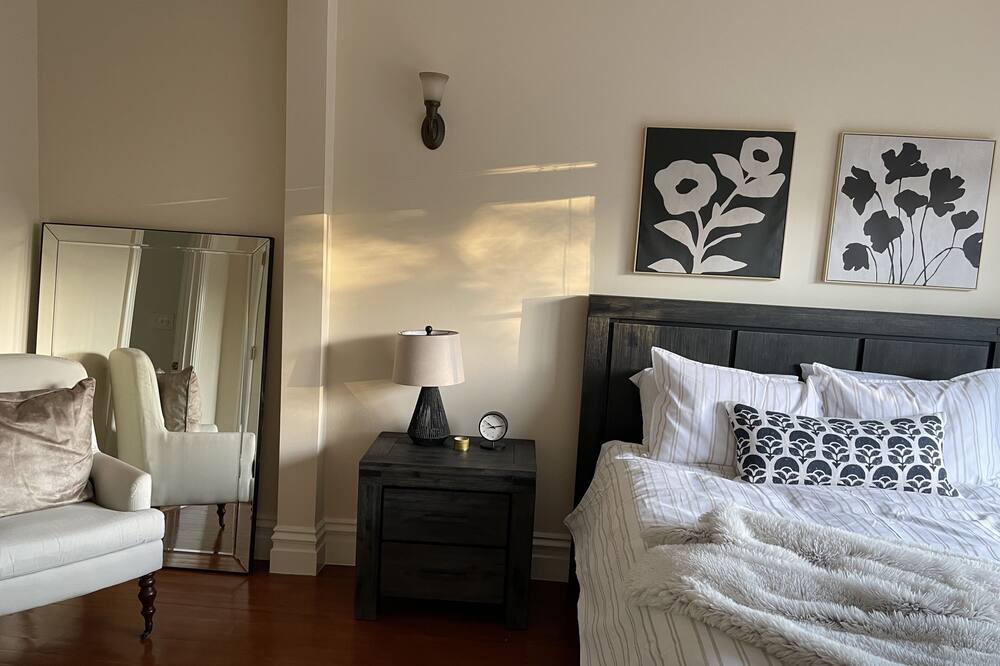 Photo of Bedroom in Yountville