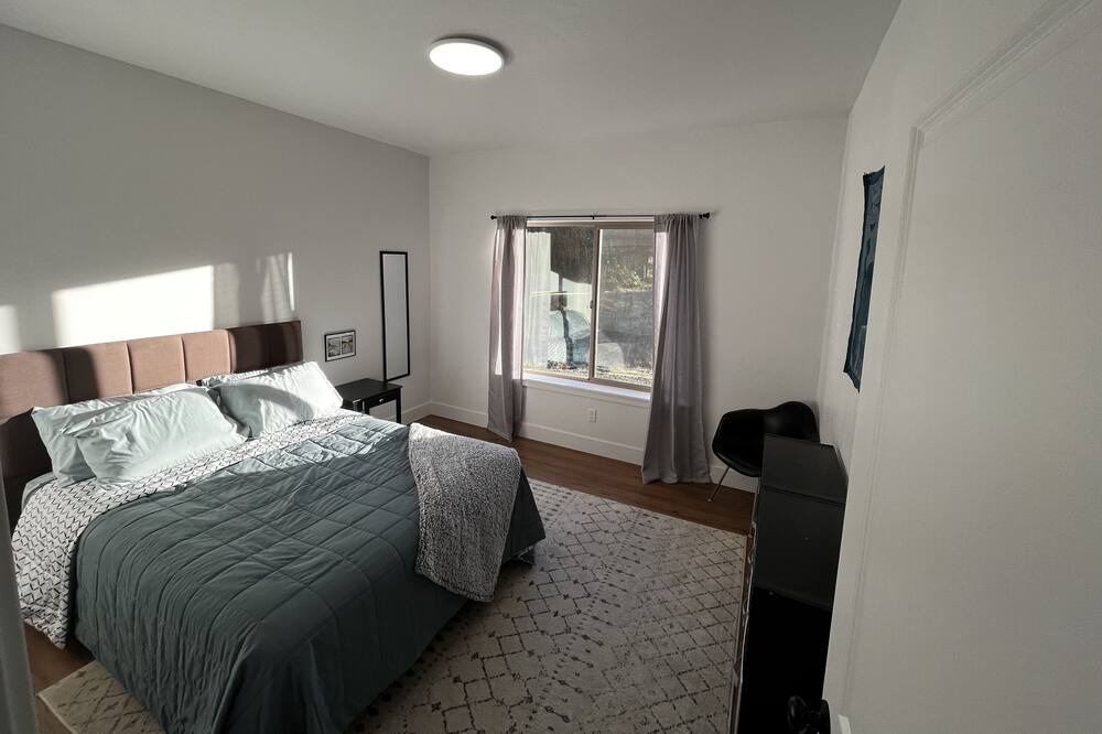Photo of Bedroom in Crescent City