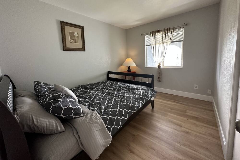 Photo of Bedroom in American Canyon