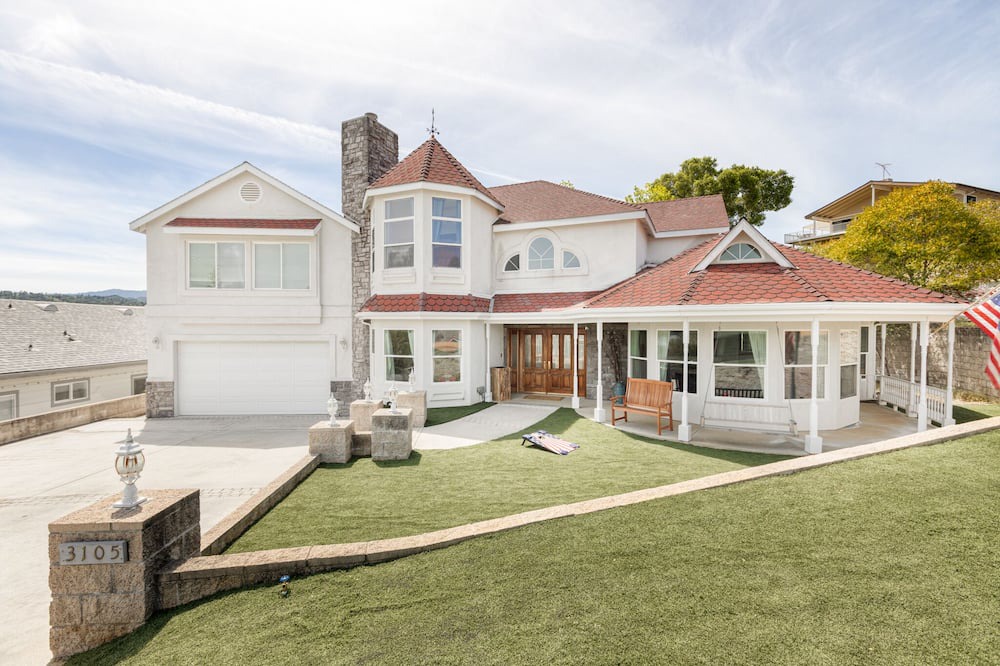 Photo of Outdoor in Oak Shores