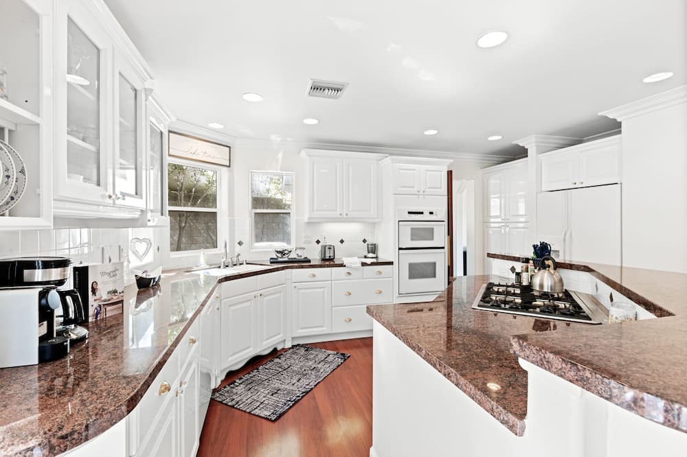 Photo of Kitchen in Oak Shores