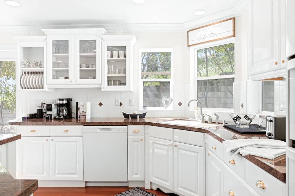 Photo of Kitchen in Oak Shores