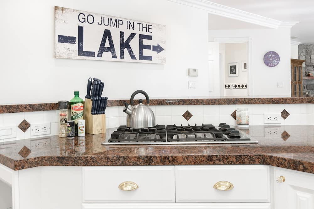 Photo of Kitchen in Oak Shores