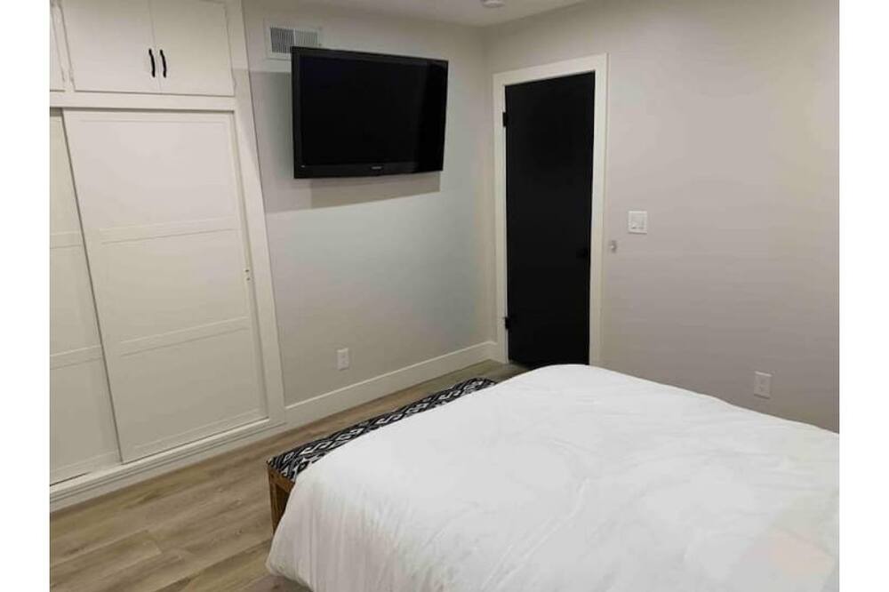 Photo of Bedroom in Corona