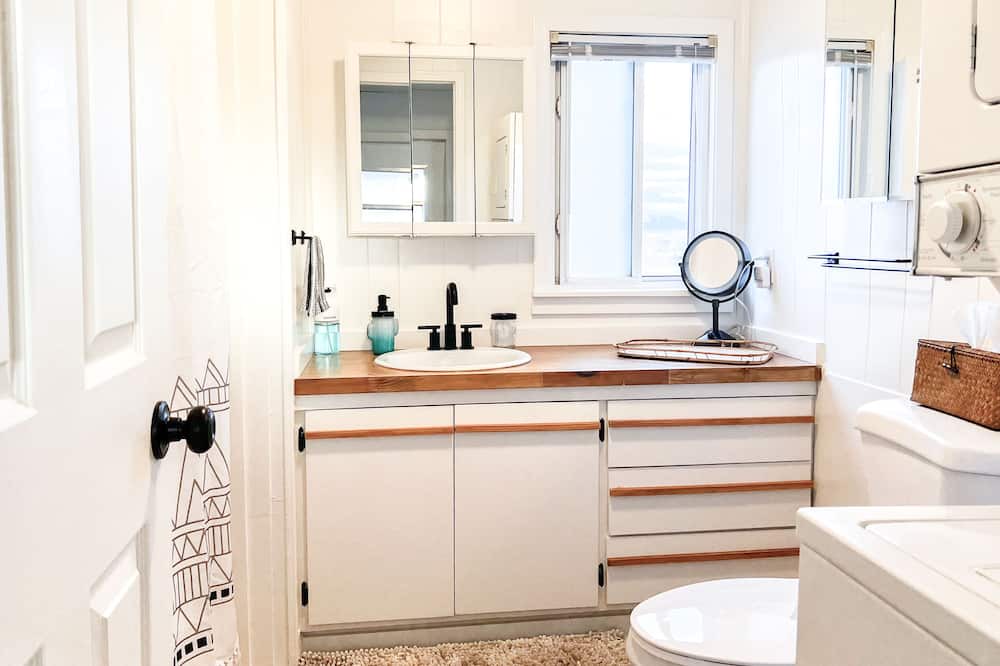 Photo of Bathroom in Chino Valley