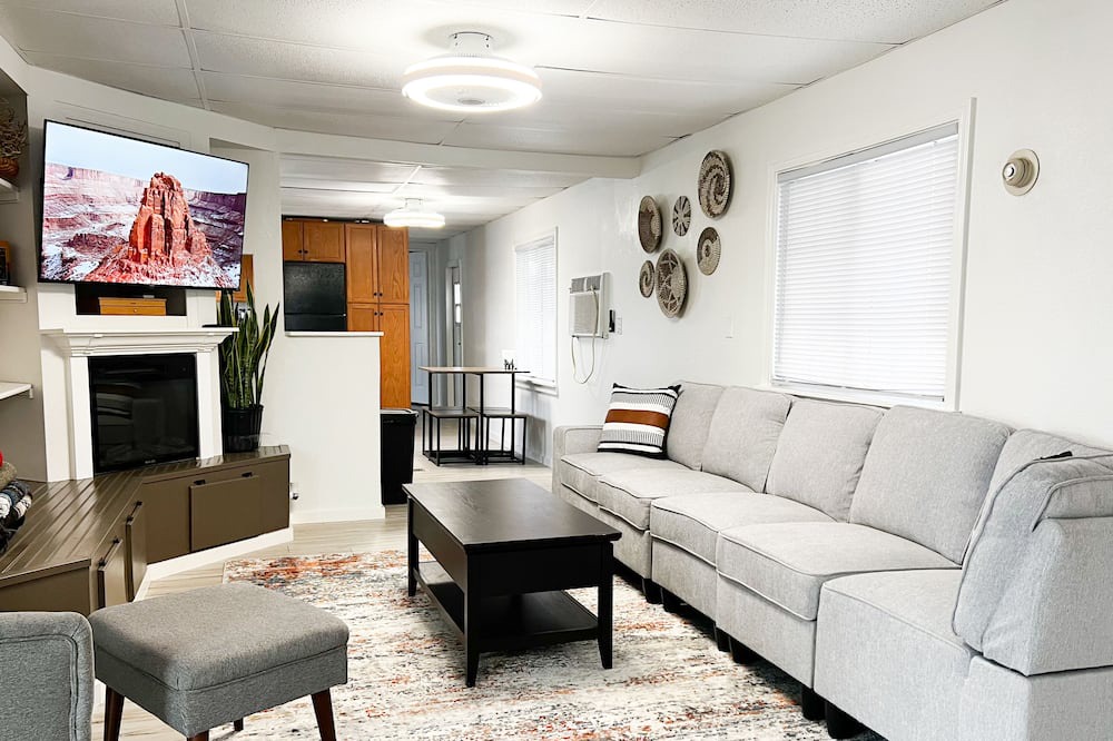 Photo of Livingroom in Chino Valley