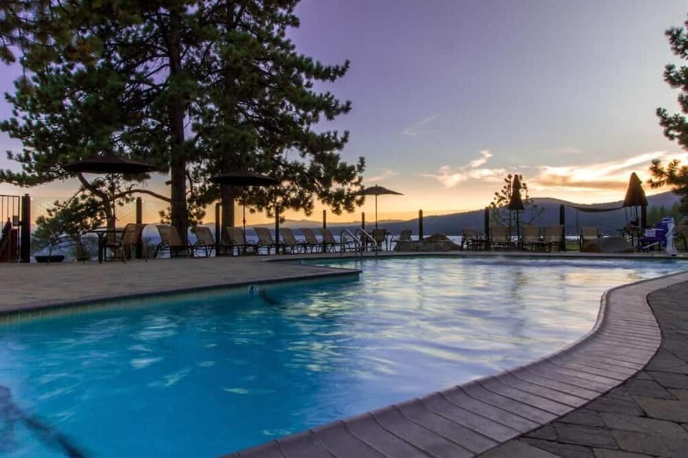Photo of Outdoor in Tahoya Shores