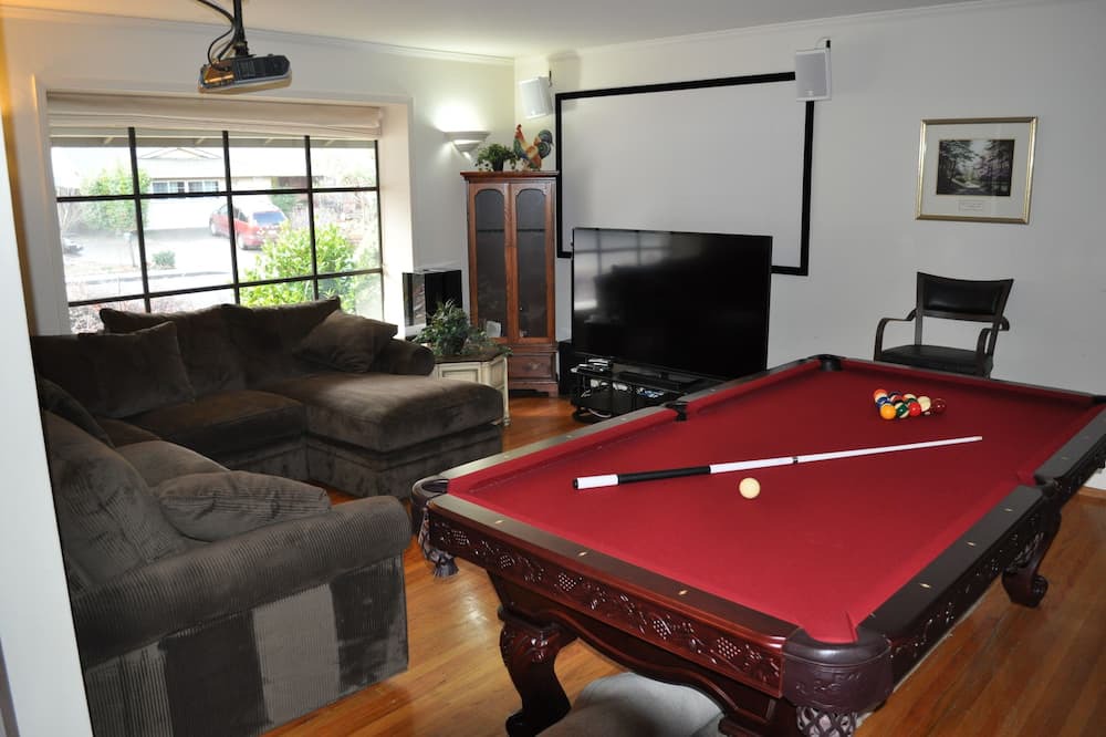 Photo of Bedroom in Moraga