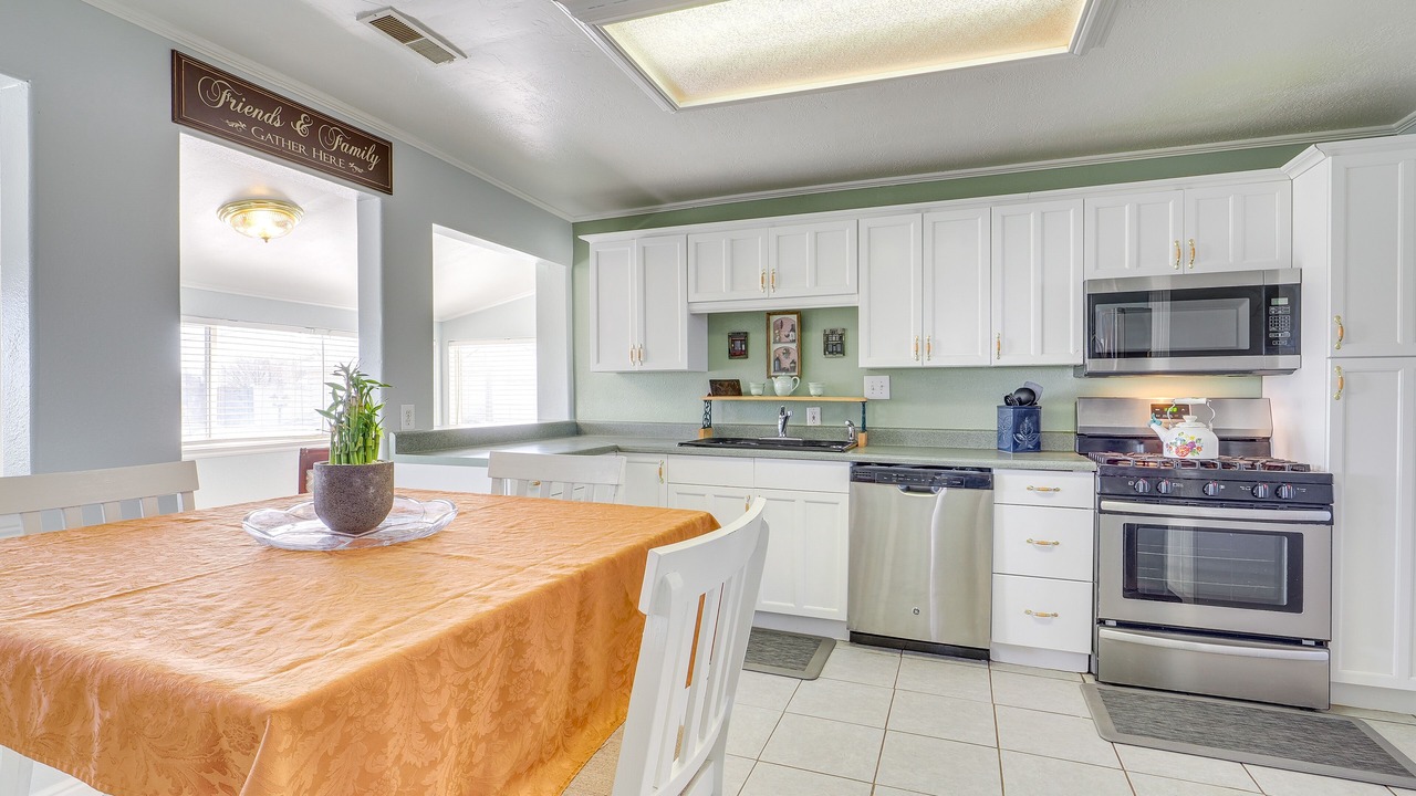 Photo of Kitchen in Oasis