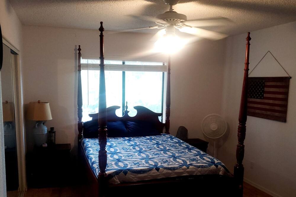 Photo of Bedroom in Williamson