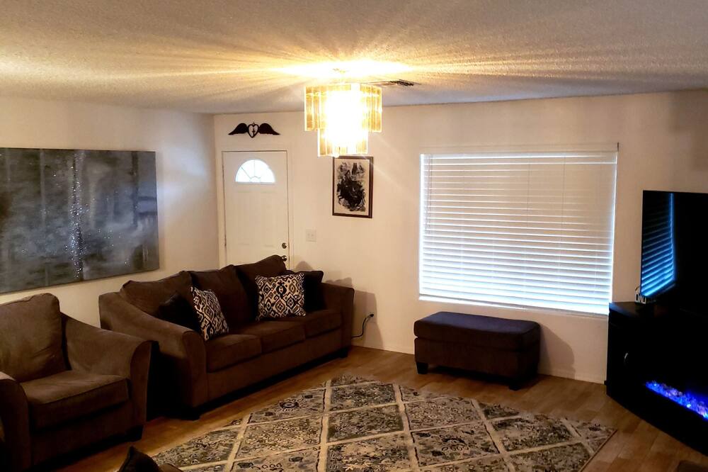 Photo of Livingroom in Williamson