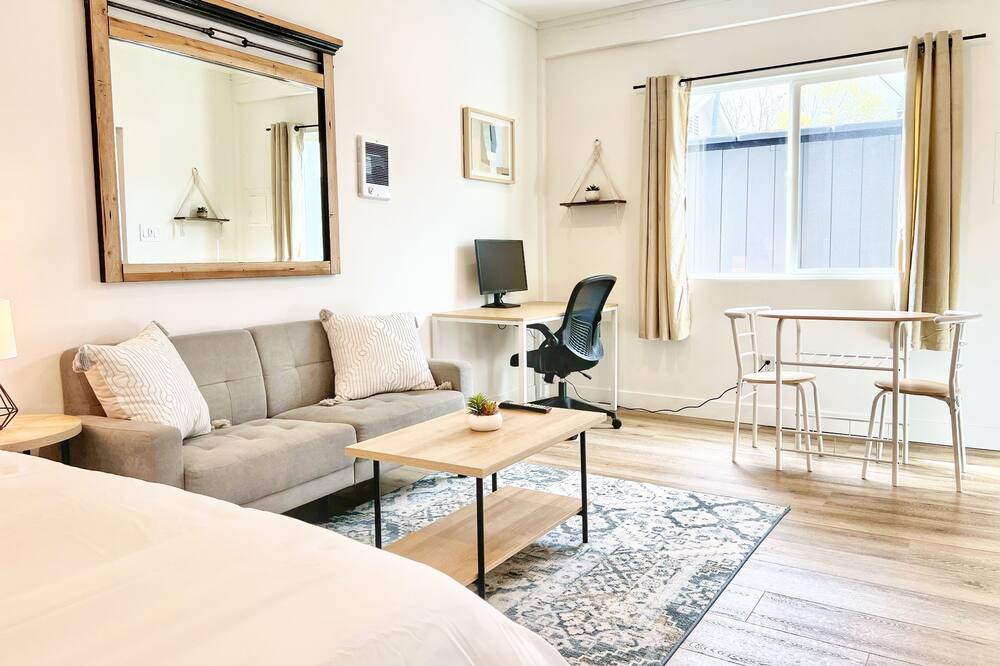 Photo of Livingroom in City Heights