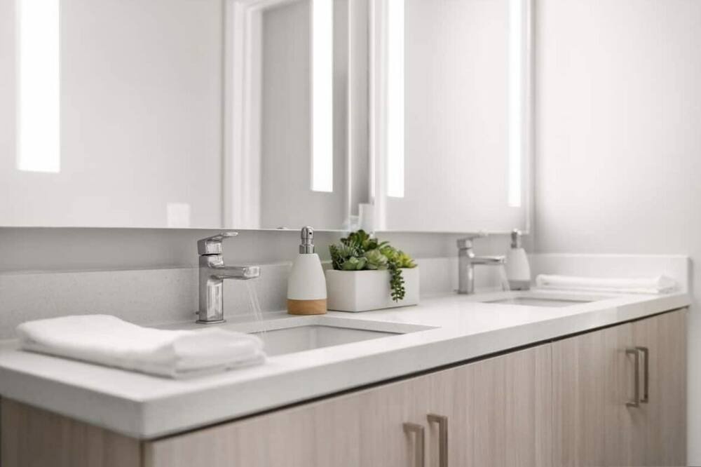 Photo of Bathroom in Rincon Hill