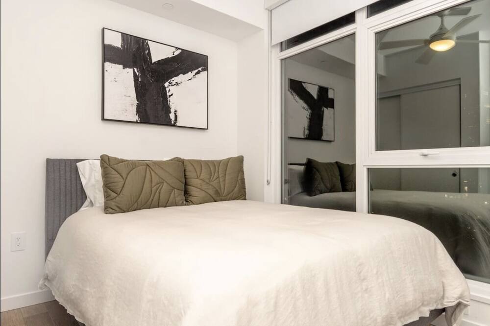 Photo of Bedroom in Rincon Hill