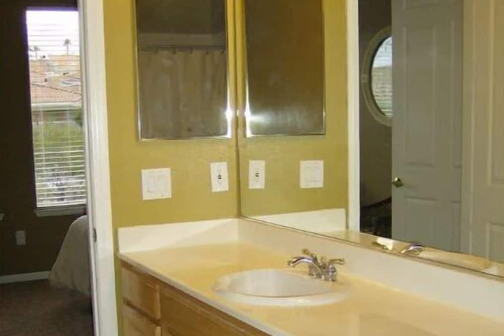 Photo of Bathroom in Boulder City