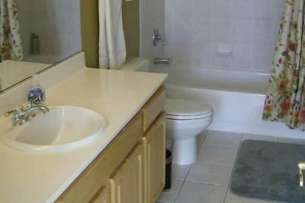 Photo of Bathroom in Boulder City