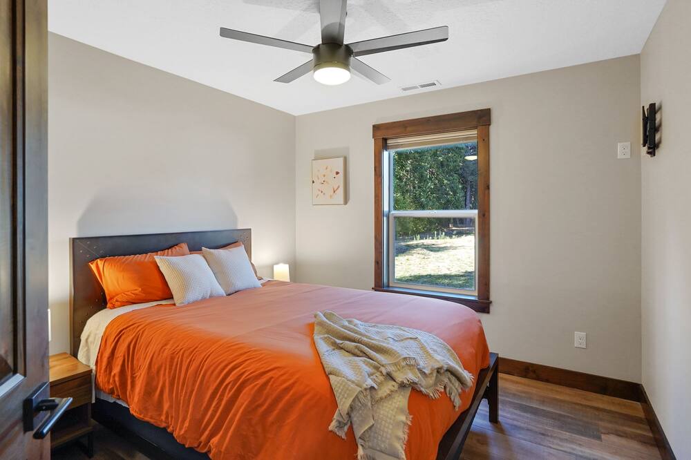 Photo of Bedroom in Detroit