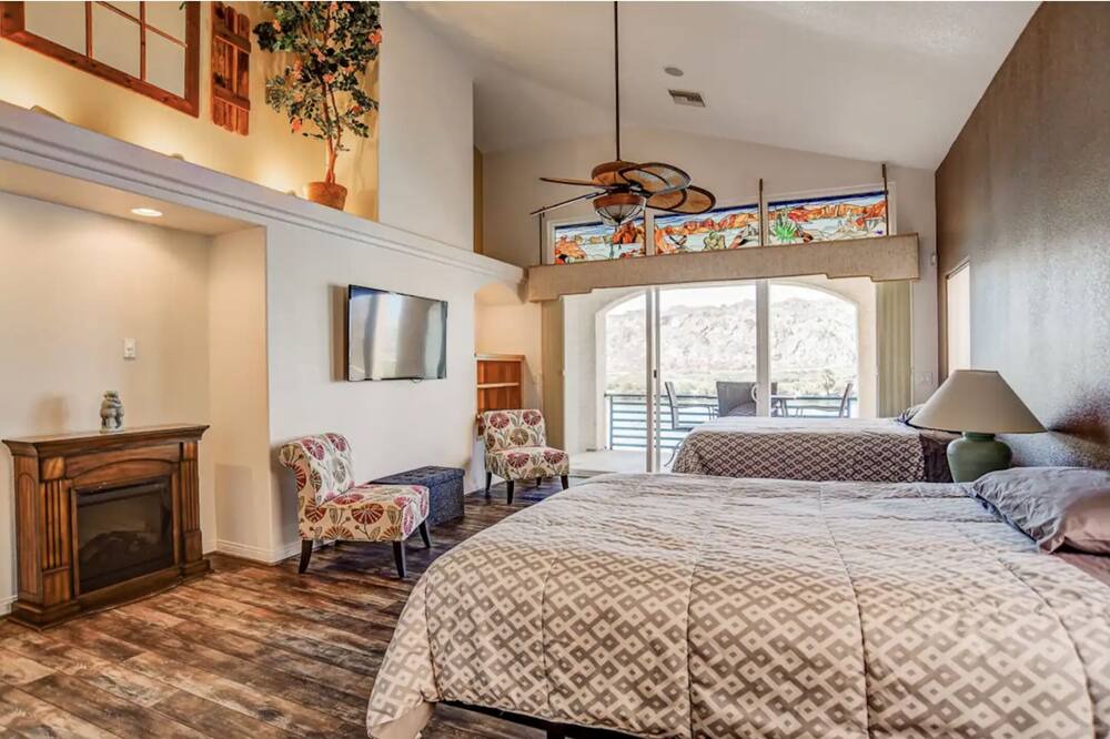 Photo of Bedroom in Holiday Shores