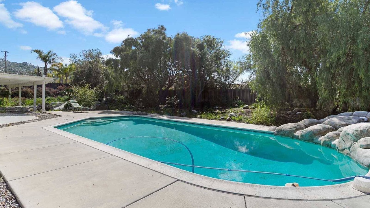 Photo of Outdoor in Nuevo