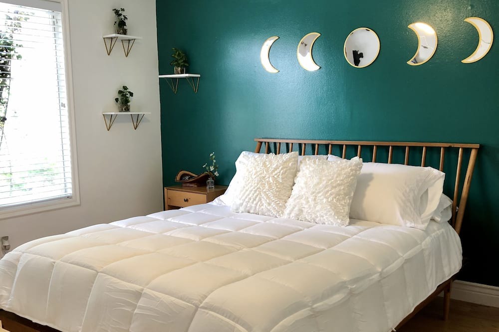 Photo of Bedroom in Kernville