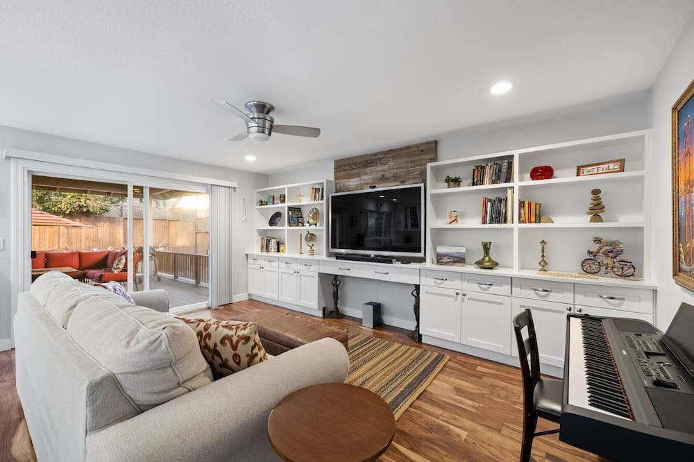 Photo of Livingroom in Sonoma
