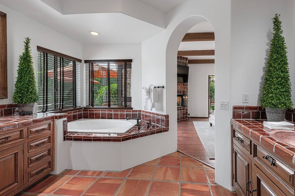 Photo of Kitchen in Sunrise Vista Chino