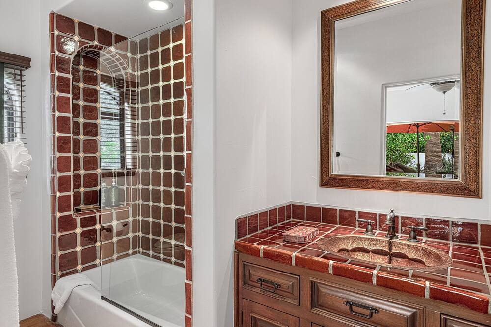 Photo of Bathroom in Sunrise Vista Chino