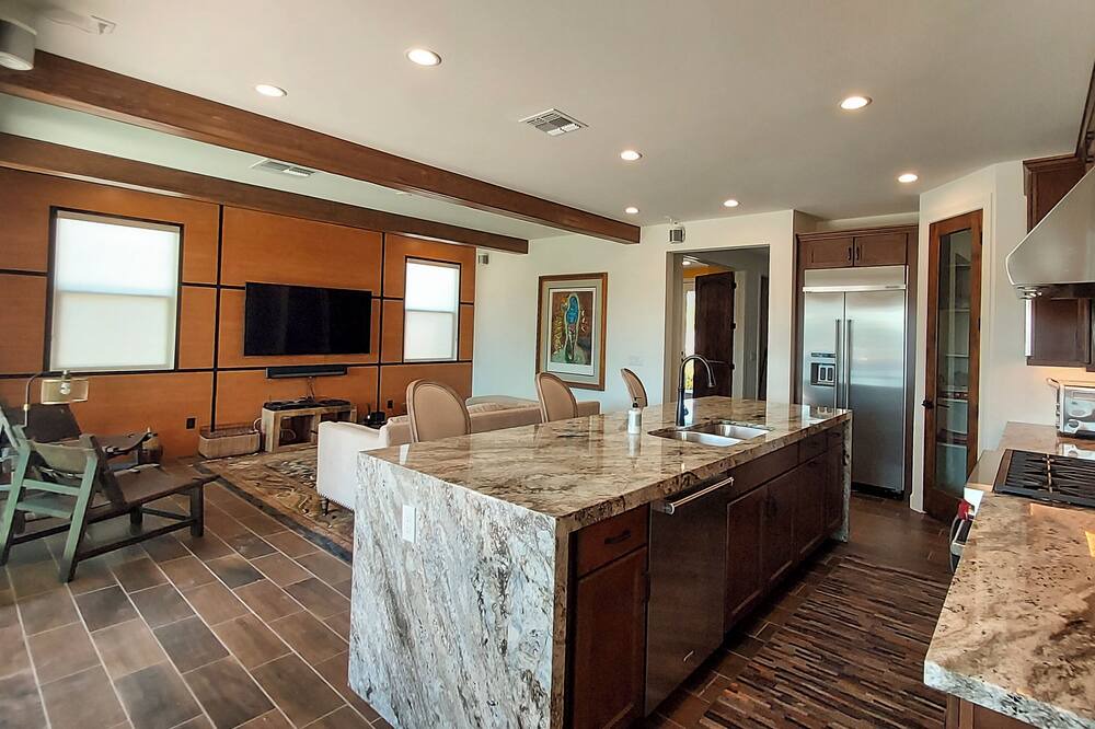 Photo of Kitchen in Surprise