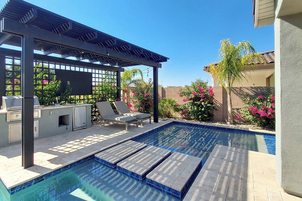 Photo of Outdoor in Surprise