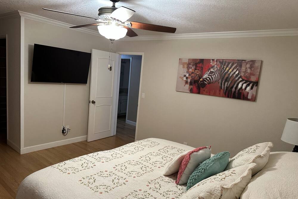 Photo of Bedroom in Modesto