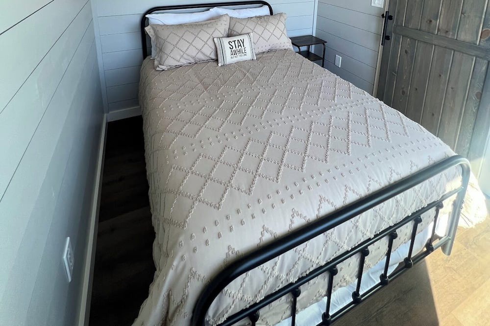 Photo of Bedroom in Fair Play