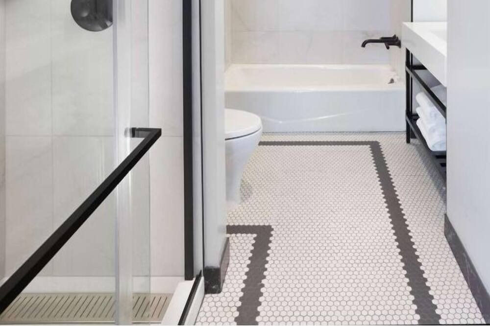 Photo of Bathroom in Theater District
