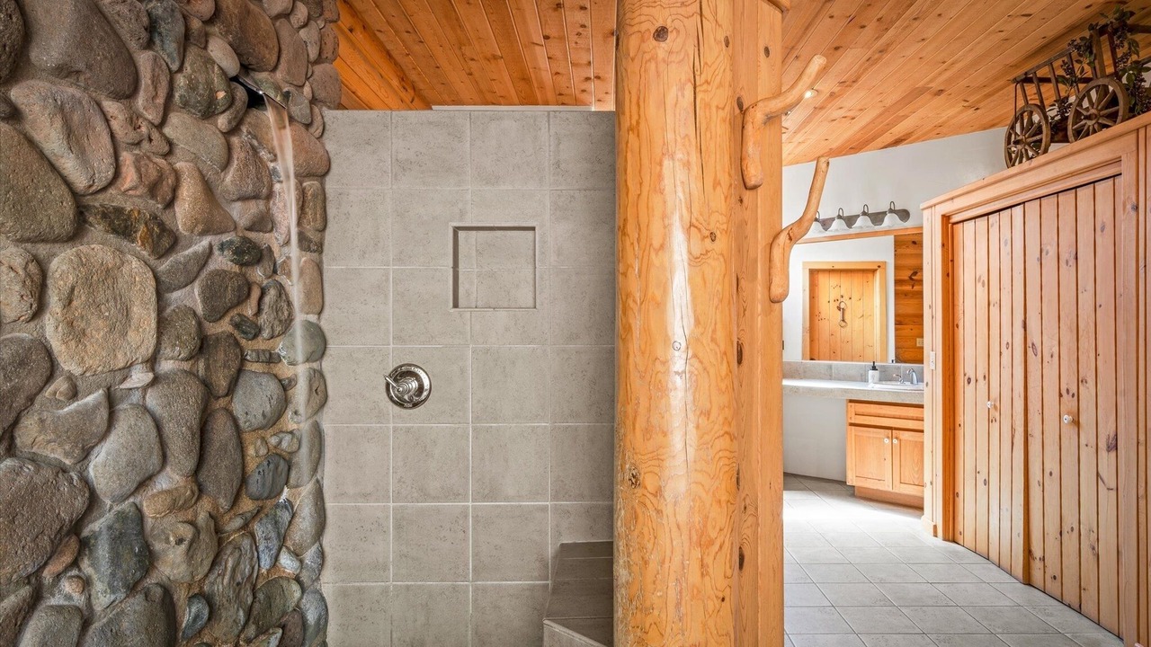 Photo of Bathroom in Oak Creek