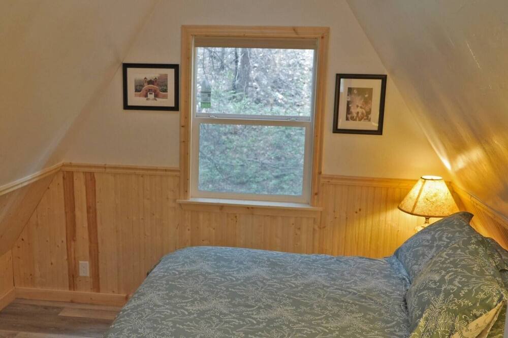 Photo of Bedroom in Camp Connell