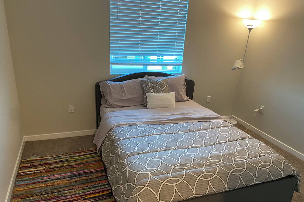 Photo of Bedroom in Corona
