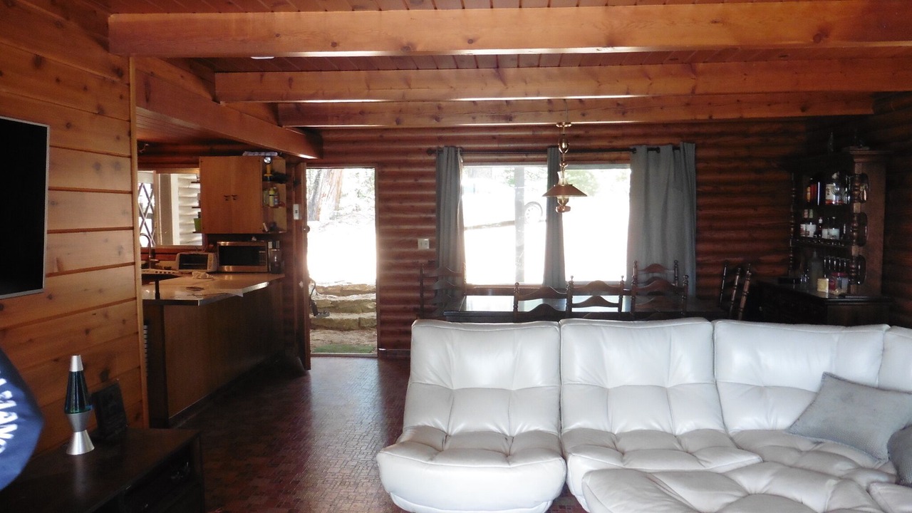 Photo of Livingroom in Lake Almanor Country Club