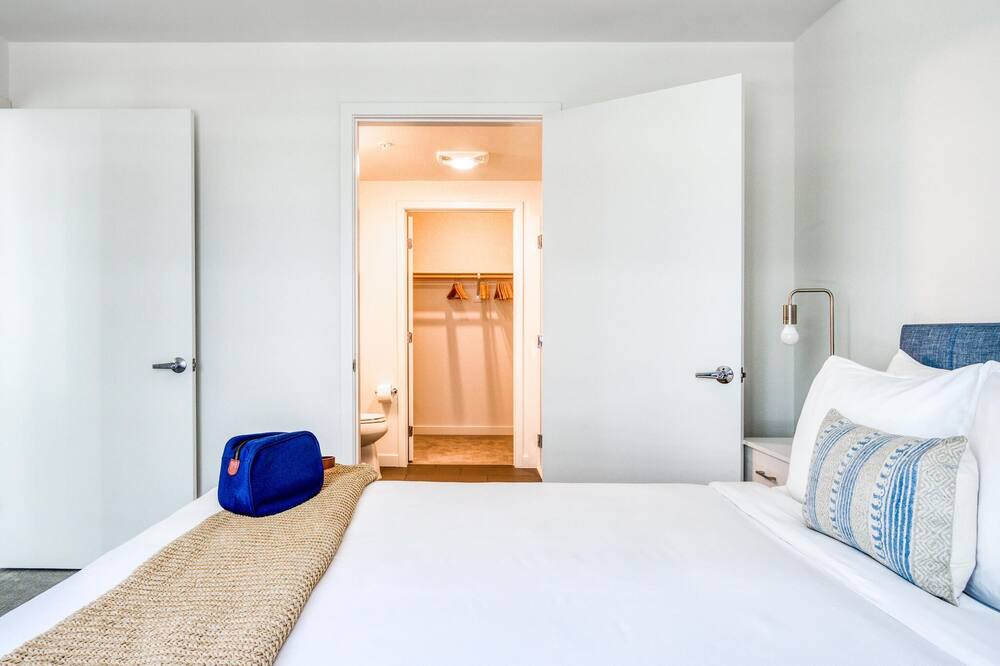 Photo of Bedroom in Pill Hill