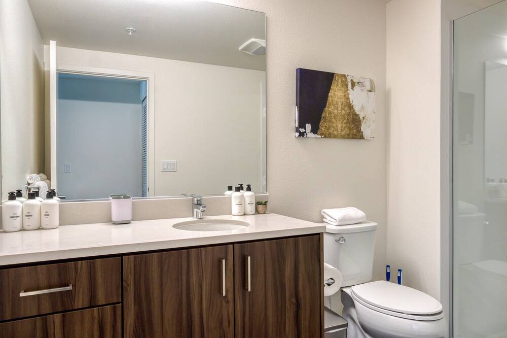 Photo of Bathroom in Pill Hill