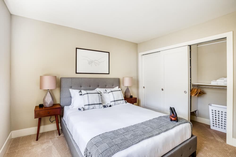 Photo of Bedroom in East San Mateo