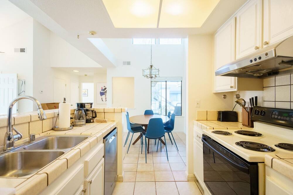 Photo of Kitchen in Newark