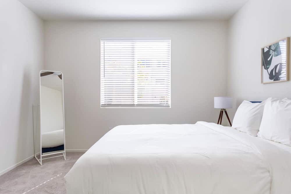 Photo of Bedroom in Ocean View Hills