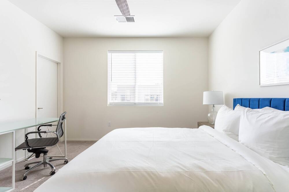 Photo of Bedroom in Ocean View Hills
