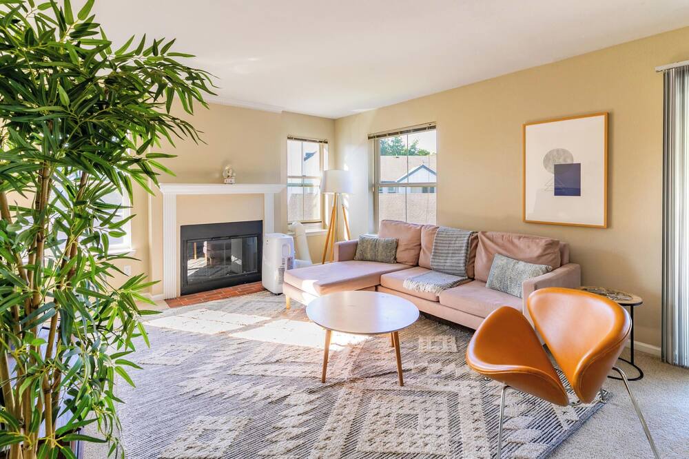 Photo of Livingroom in Tanasbourne