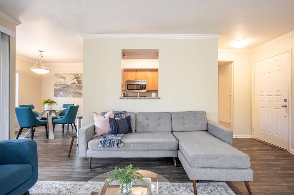 Photo of Livingroom in Walnut Creek