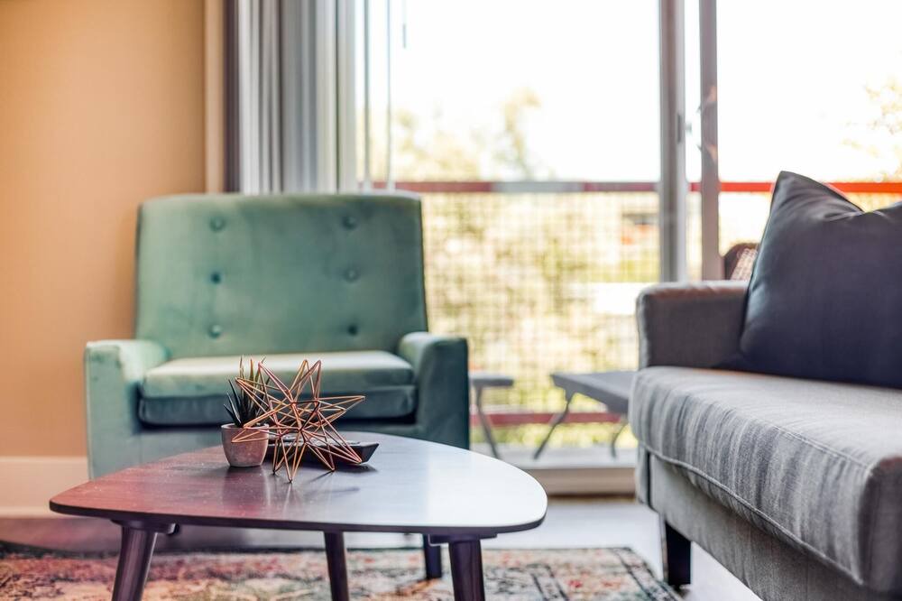 Photo of Livingroom in East San Mateo