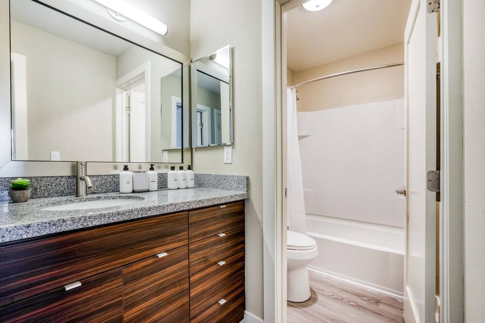 Photo of Bathroom in East San Mateo