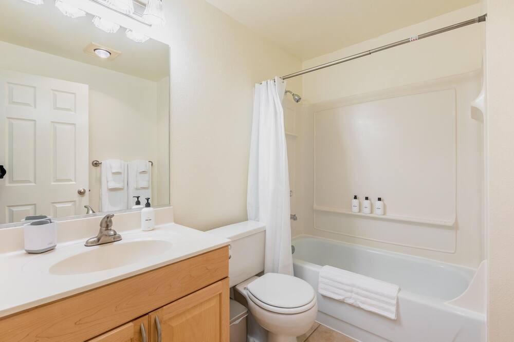 Photo of Bathroom in Lake Forest