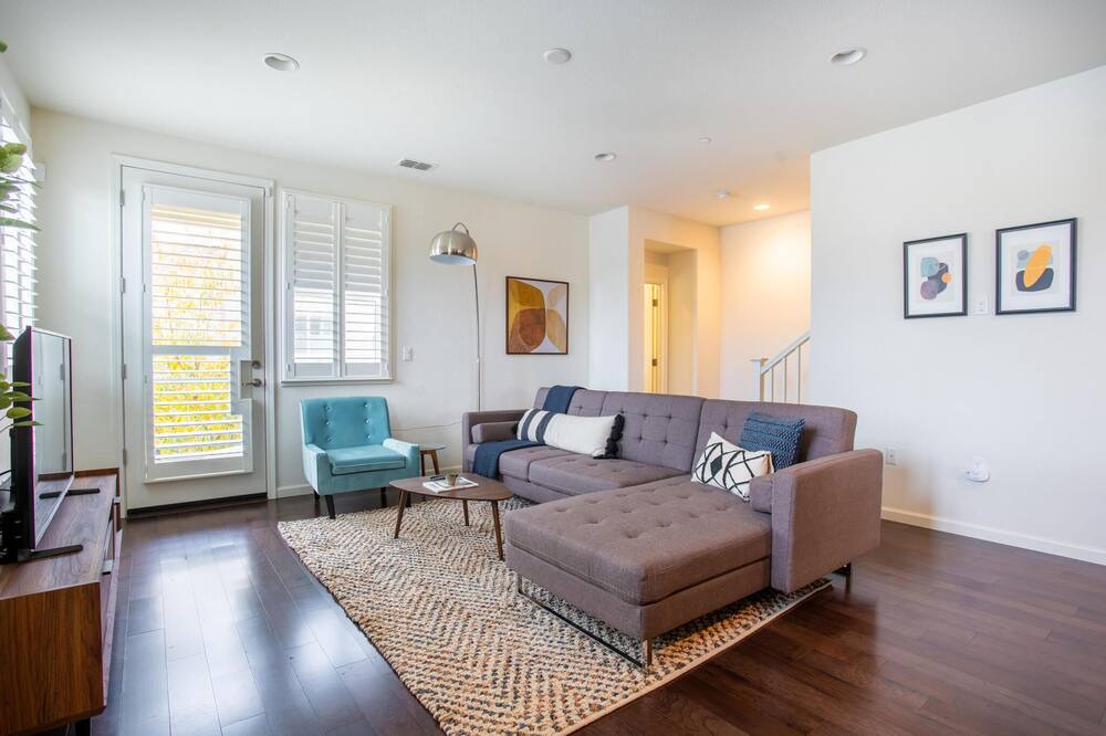 Photo of Livingroom in Edenvale