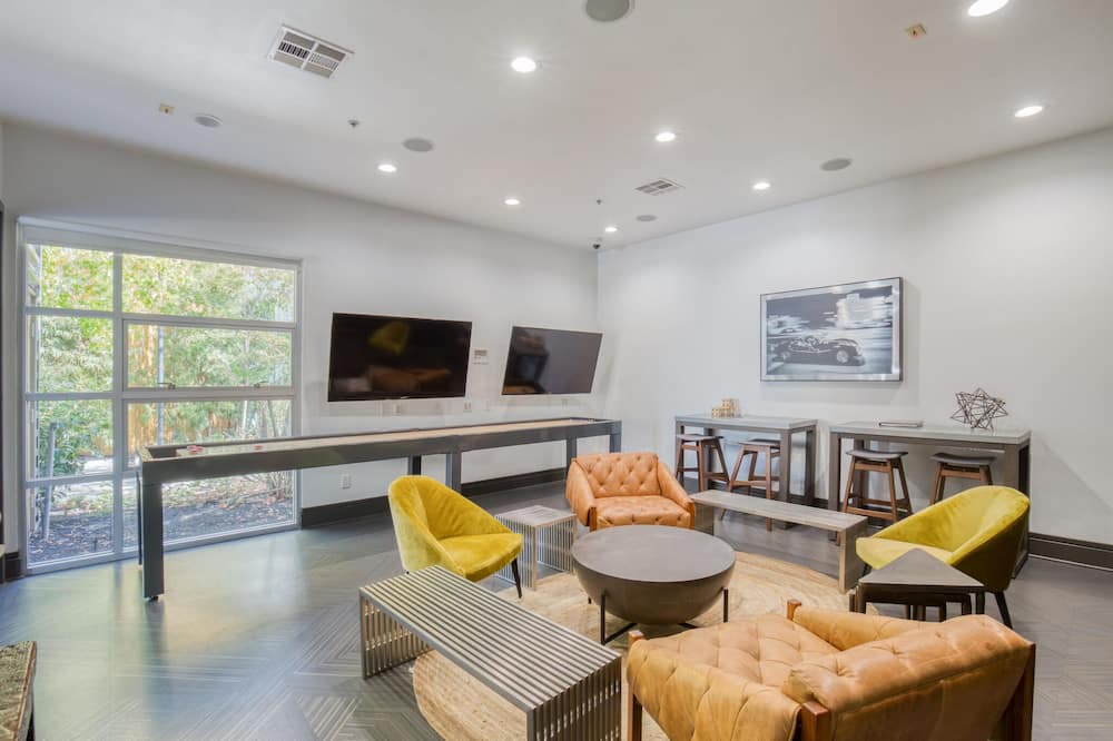 Photo of Livingroom in East San Mateo