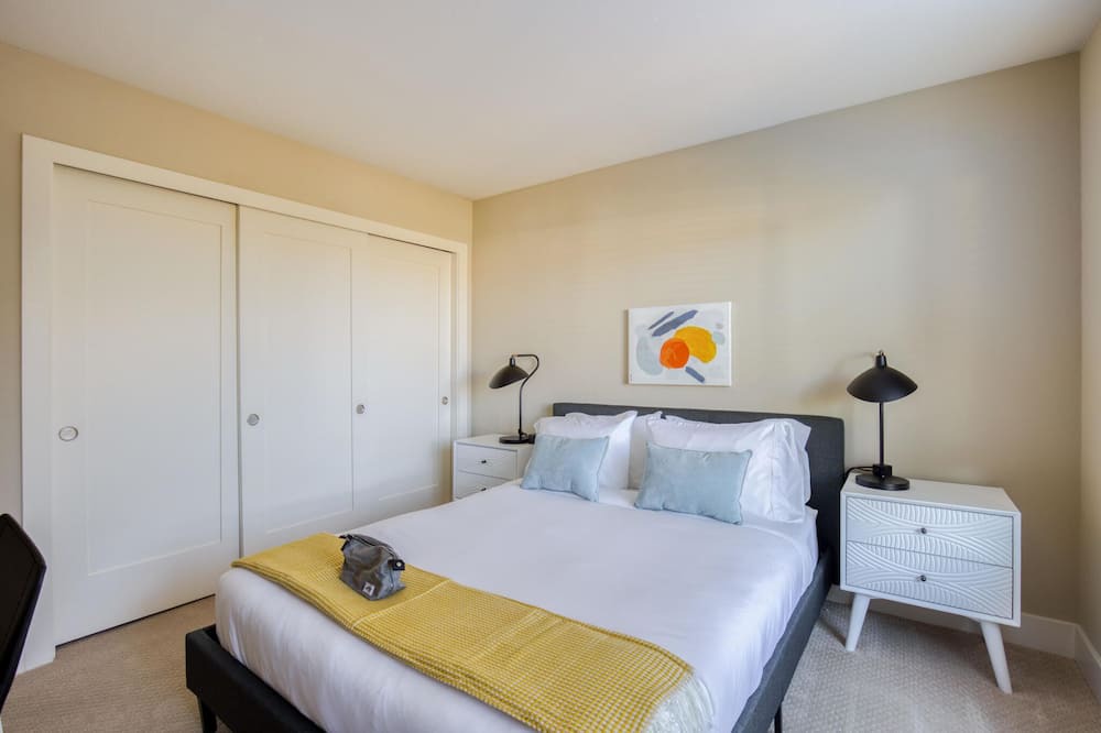 Photo of Bedroom in East San Mateo